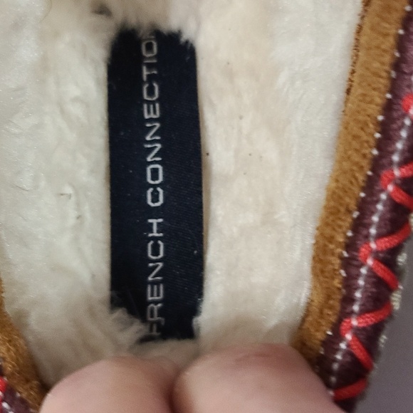 French Connection Womens Chunky Slippers Indoor/Outdoor Faux Fur Sz 7/8 EUC - Picture 2 of 11